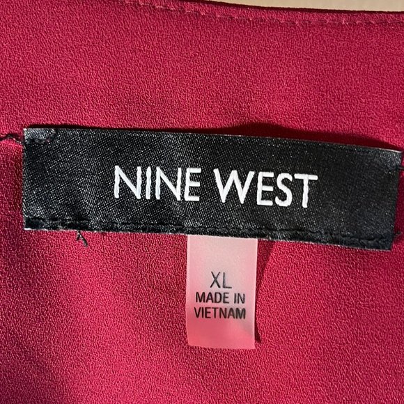 Nine West Women Burgundy Sleeveless Blouse - Picture 2 of 4